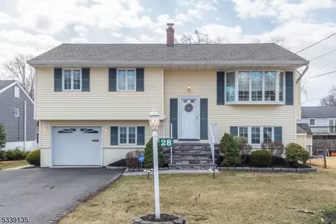 28 Chrome Ct, Parsippany, NJ 07054
