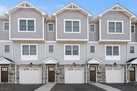 472 Macarthur Ave #3, Garfield, NJ 07026