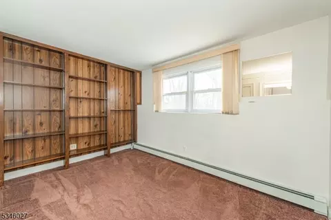 32 Sears Pl, Wayne, NJ 07470 photo 16
