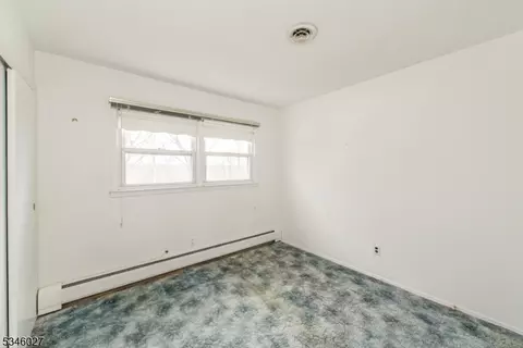32 Sears Pl, Wayne, NJ 07470 photo 13