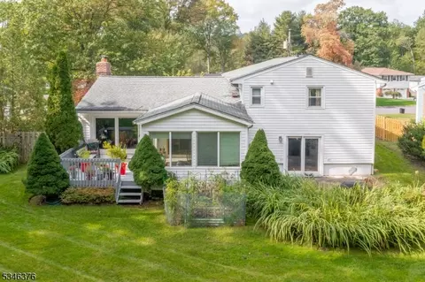 274 Woodbine Cir, New Providence, NJ 07974