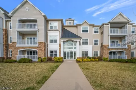 8210 Westover Way, Somerset, NJ 08873