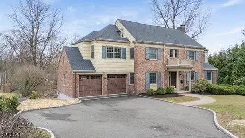 200 Old Short Hills Rd, Short Hills, NJ 07078