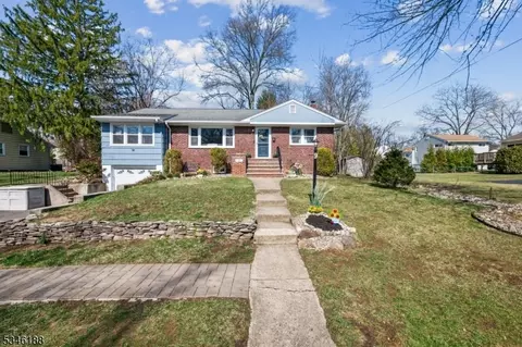 9 Cascade Rd, West Caldwell, NJ 07006