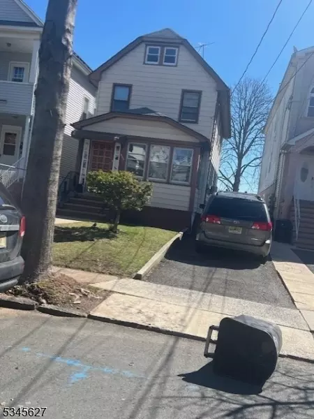 945 Adams Ave, Elizabeth, NJ 07201