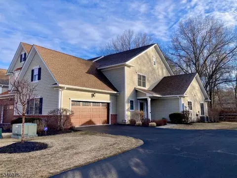 15 Whitney Farm Pl, Morristown, NJ 07960