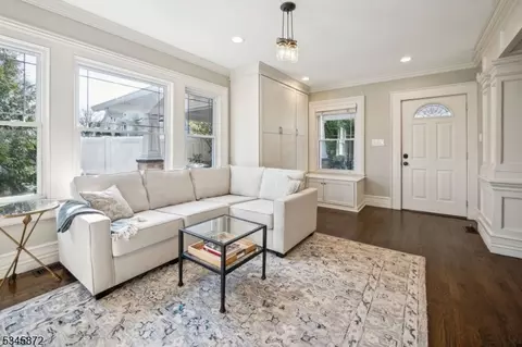 25 Clark St, Summit, NJ 07901 photo 4