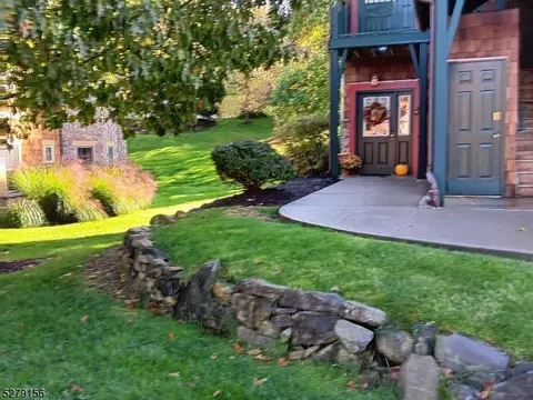 6 Maple Cres #11, Vernon, NJ 07462