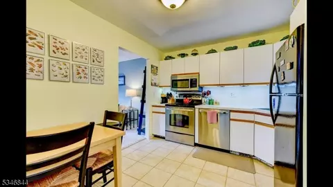 206 Crestview Rd, Bridgewater, NJ 08807 photo 23
