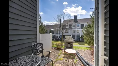 206 Crestview Rd, Bridgewater, NJ 08807 photo 44
