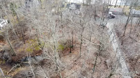 68 W Shore Dr, Newton Town, NJ 07860