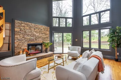 16 Mountain Rd, Wayne, NJ 07470 photo 7