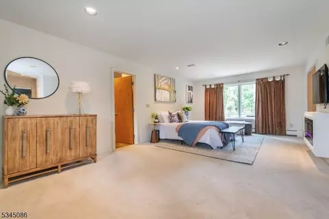 16 Mountain Rd, Wayne, NJ 07470 photo 23
