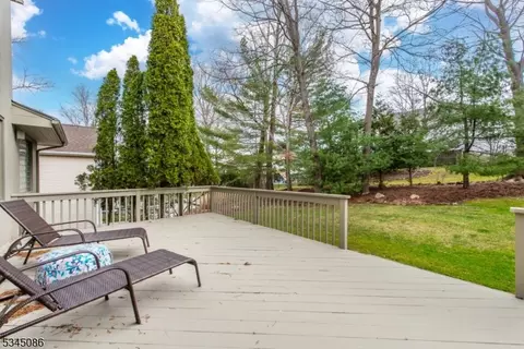 16 Mountain Rd, Wayne, NJ 07470 photo 16