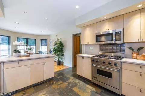 16 Mountain Rd, Wayne, NJ 07470 photo 15