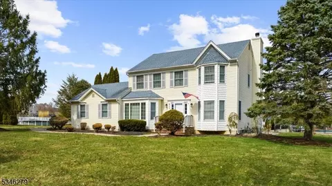 611 Debra Ln, Greenwich Twp, NJ 08886