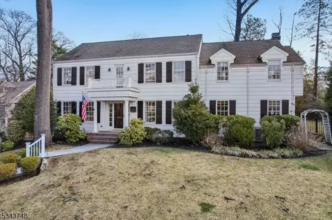 460 Topping Hill Rd, Westfield, NJ 07090