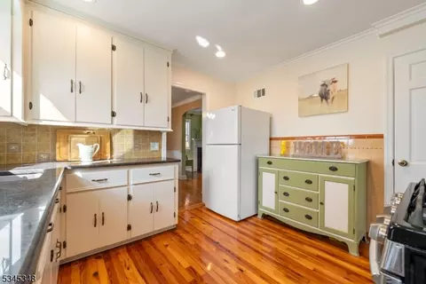 436 Millburn Ave, Millburn, NJ 07041 photo 10