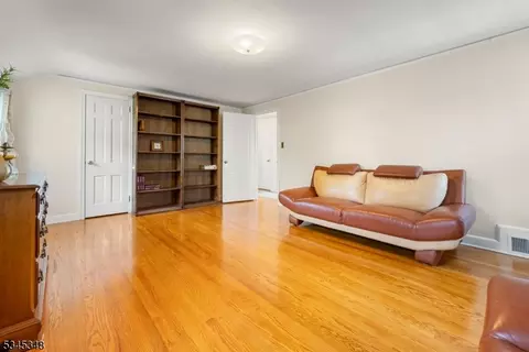436 Millburn Ave, Millburn, NJ 07041 photo 20