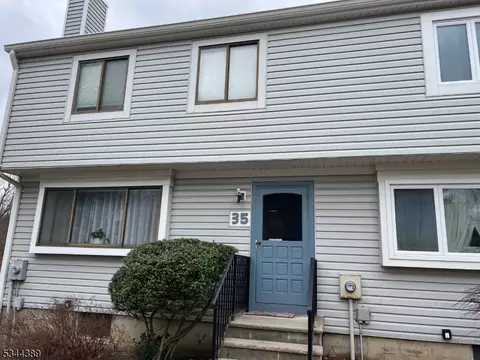 35 Fox Tail Ln, Hamburg, NJ 07419