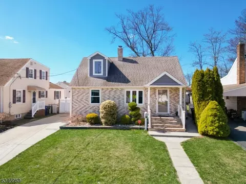14 Florence Dr, Clark, NJ 07066
