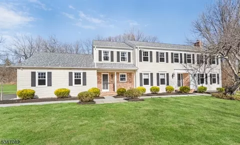 175 Fox Chase Rd, Chester Twp, NJ 07930