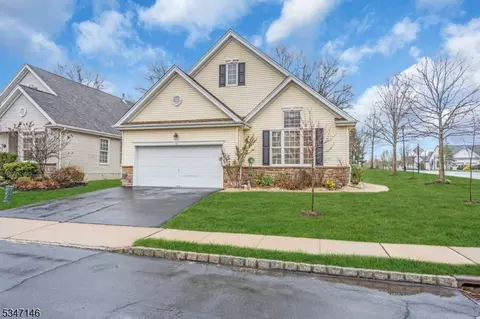 2 Jays Cor, Somerset, NJ 08873