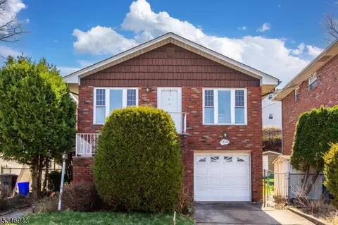 1434 13th St, Fort Lee, NJ 07024