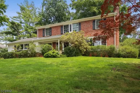 6 Troy Dr, Millburn Twp, NJ 07078