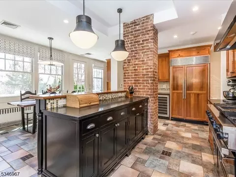 171 Christopher St, Montclair, NJ 07042 photo 11