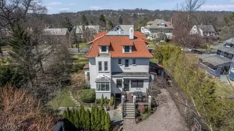 171 Christopher St, Montclair, NJ 07042 photo 32