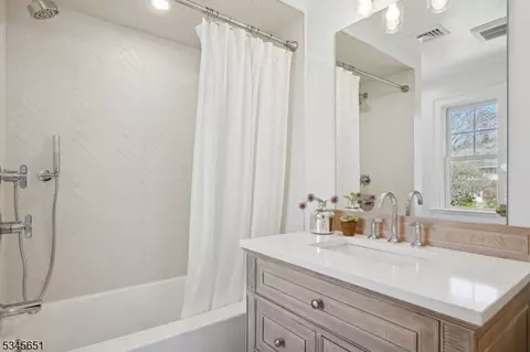 199 Christopher St, Montclair, NJ 07042 photo 23