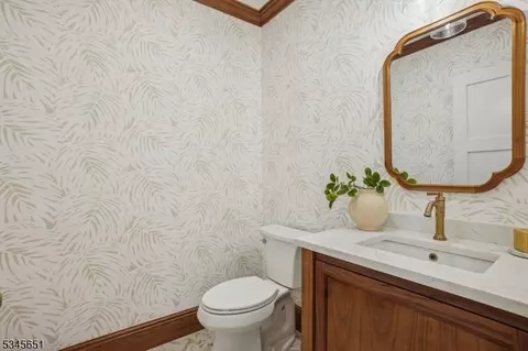 199 Christopher St, Montclair, NJ 07042 photo 17