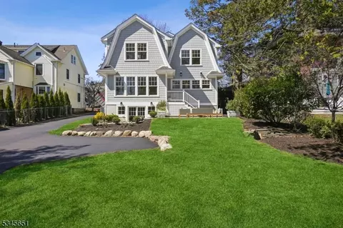 199 Christopher St, Montclair, NJ 07042 photo 42