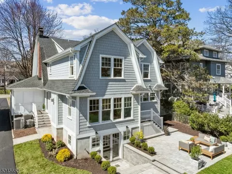 199 Christopher St, Montclair, NJ 07042 photo 40