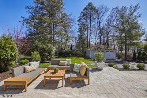 199 Christopher St, Montclair, NJ 07042 photo 38