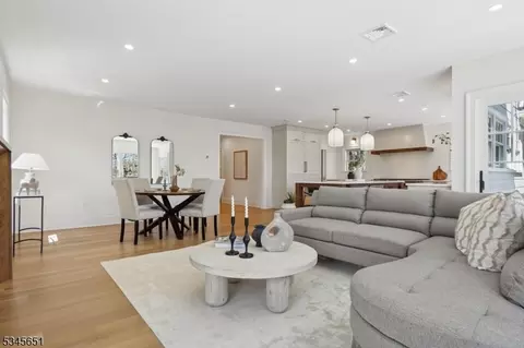 199 Christopher St, Montclair, NJ 07042 photo 9