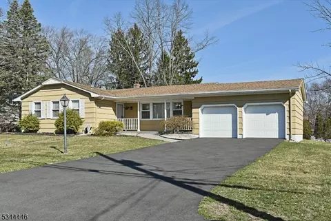 12 Farrand Dr, Parsippany, NJ 07054