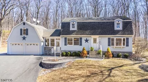 1060 Stillwater Rd, Newton, NJ 07860