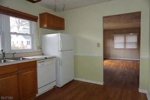 11 Pershing Ave, Califon, NJ 07830 photo 9