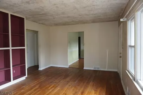 11 Pershing Ave, Califon, NJ 07830 photo 8