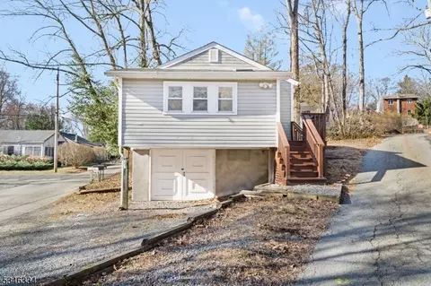 7 La Bo Ga Trl, Byram Twp, NJ 07821
