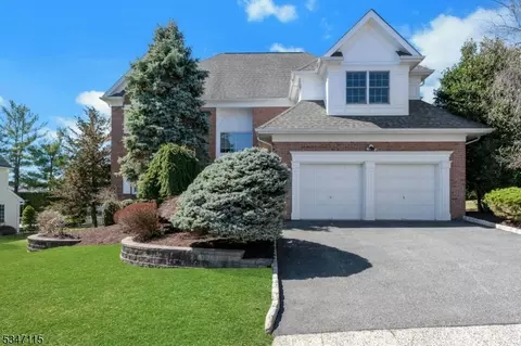 5 Chestnut Hl, Warren, NJ 07059