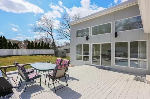 Exterior - 110 Calvert Ave E, Edison, NJ 08820 photo 5 of 6