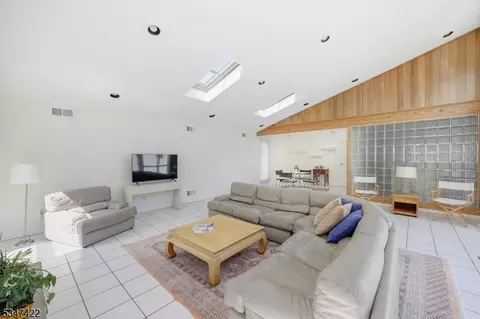 Living - 110 Calvert Ave E, Edison, NJ 08820 photo 6 of 6