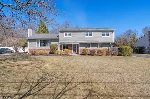 22 Maria Dr, Hillsdale, NJ 07642