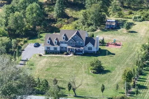 143 Kosciuszko Rd, Whitehouse Station, NJ 08889