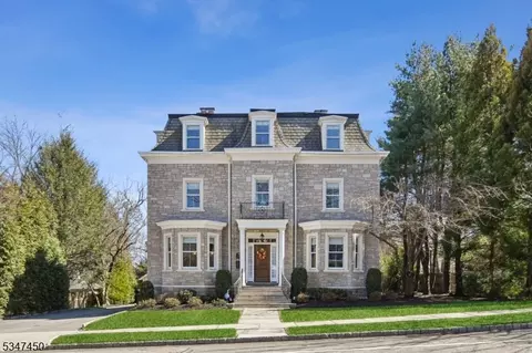 64 Green Ave, Madison, NJ 07940