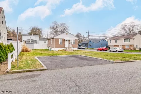 1 Clarence Ave, Little Falls Twp, NJ 07424