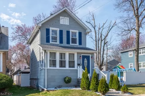 318 Cristiani St, Roselle, NJ 07203